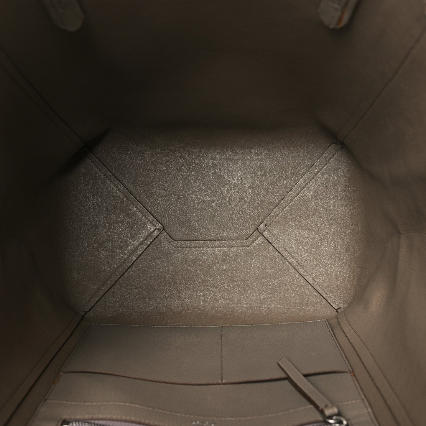 Grained Calfskin Medium Horizontal Cabas Phantom Taupe
