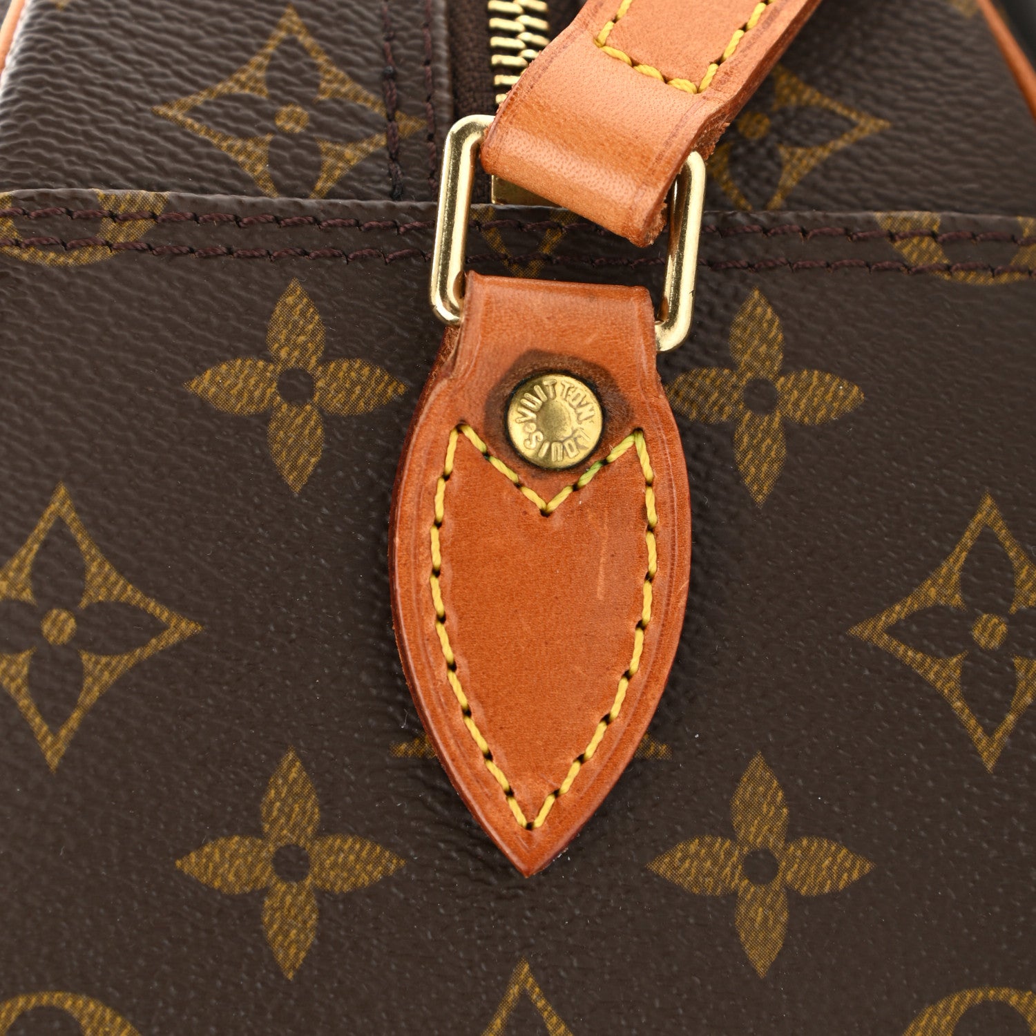 Louis Vuitton Monogram Blois 11 of 12