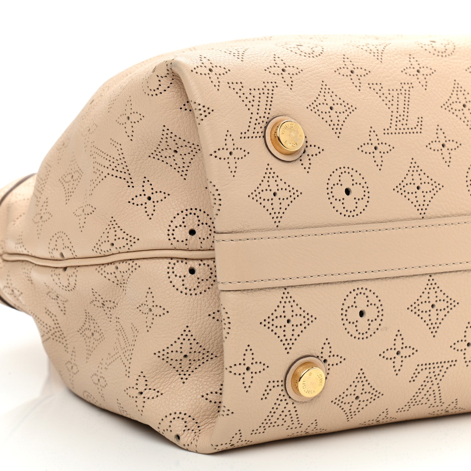 Louis Vuitton Mahina Cirrus MM Ivory 8 of 11