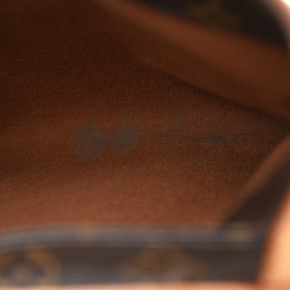 Louis Vuitton Monogram Riveting 11 of 18