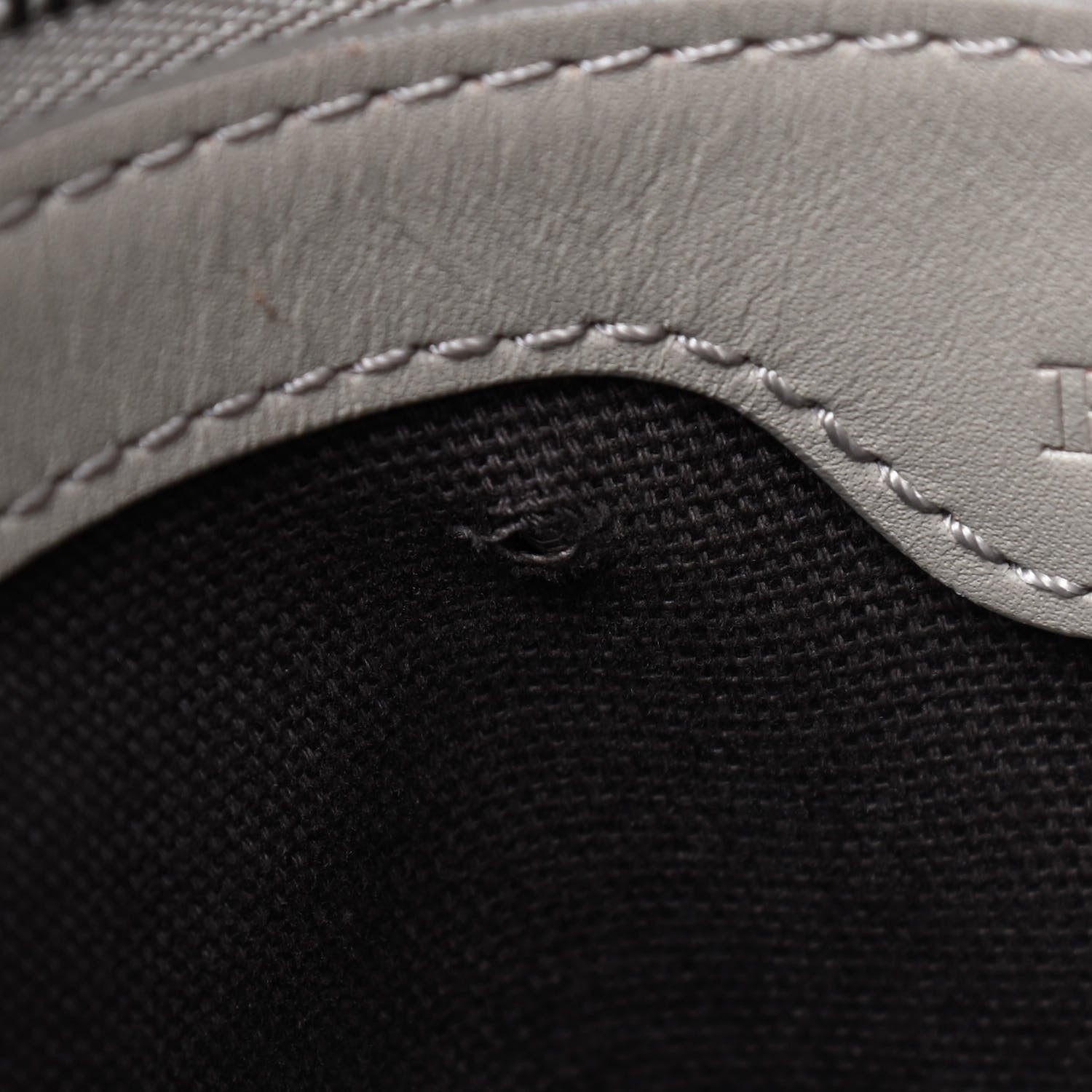 Burberry Smoked Check Hartham Shoulder Bag Trench 9 of 15