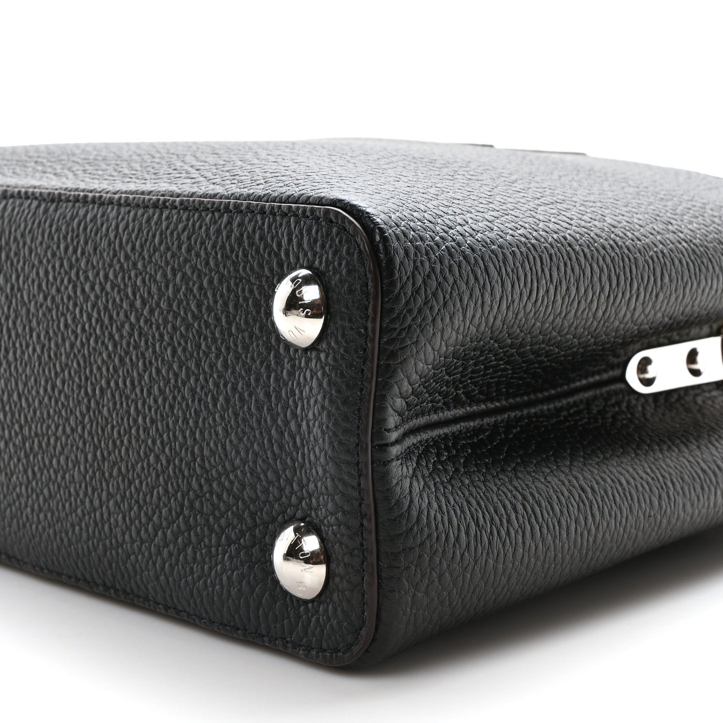 Taurillon Snakeskin Capucines BB Black