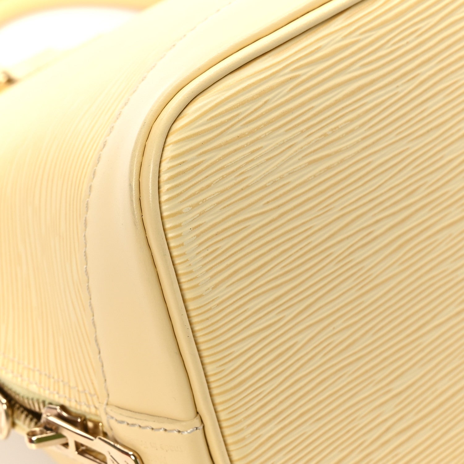 Louis Vuitton Epi Alma PM Vanilla 8 of 11