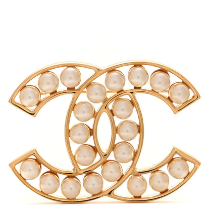 Chanel Pearl CC Brooch Light Gold 1 of 4