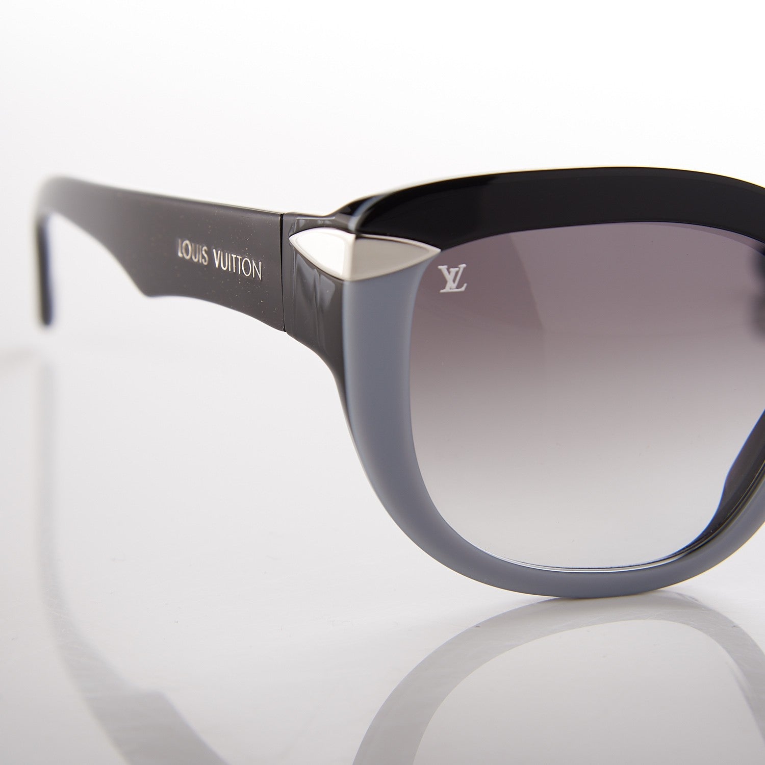 Louis Vuitton Clover Z0677E Sunglasses Black 8 of 9