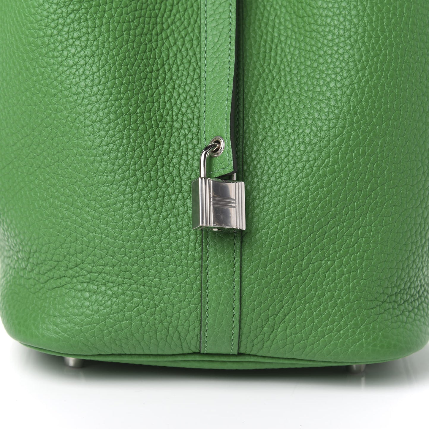 Taurillon Clemence Picotin Lock 22 MM Bamboo