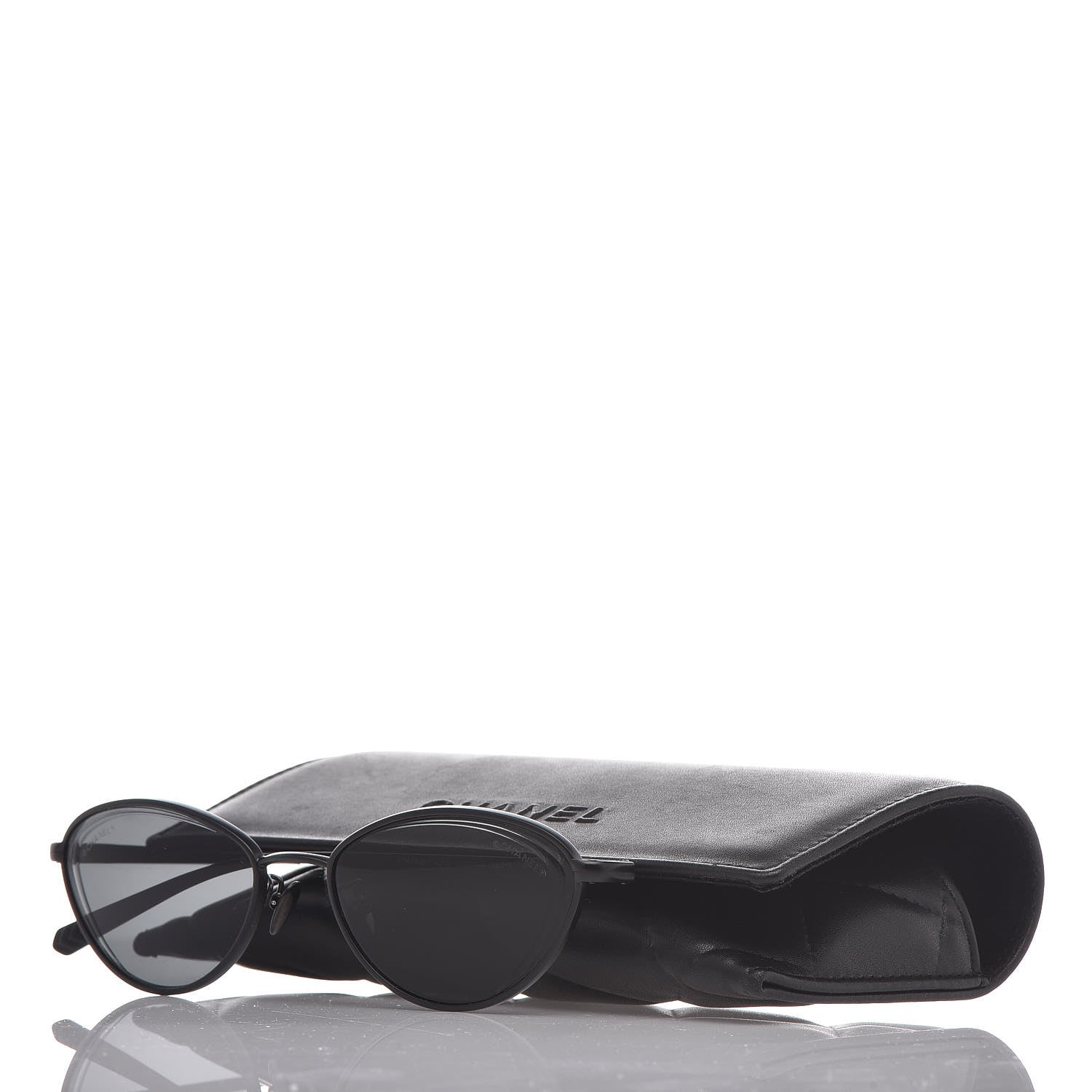 Chanel Cat Eye Sunglasses 4255 Black 8 of 8