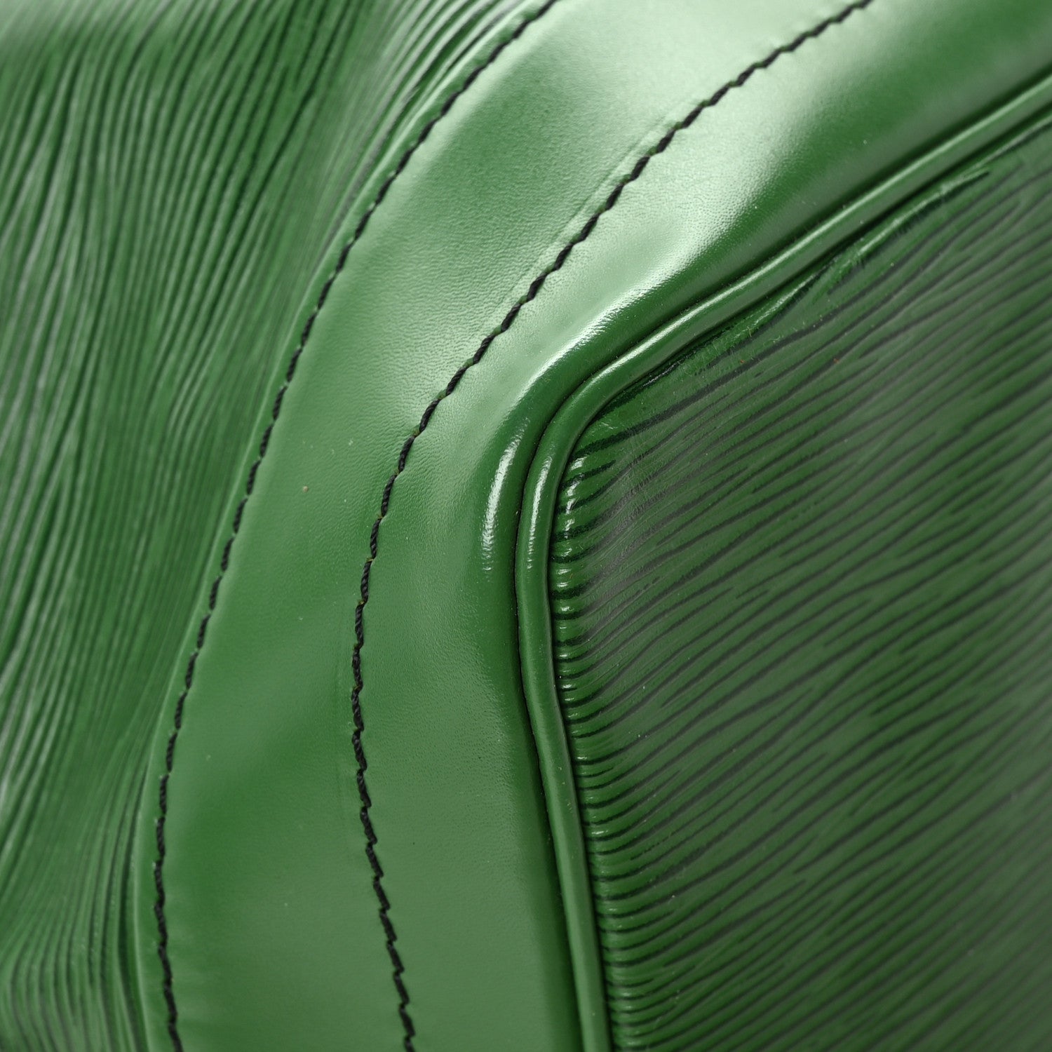 Louis Vuitton Epi Noe Borneo 9 of 11