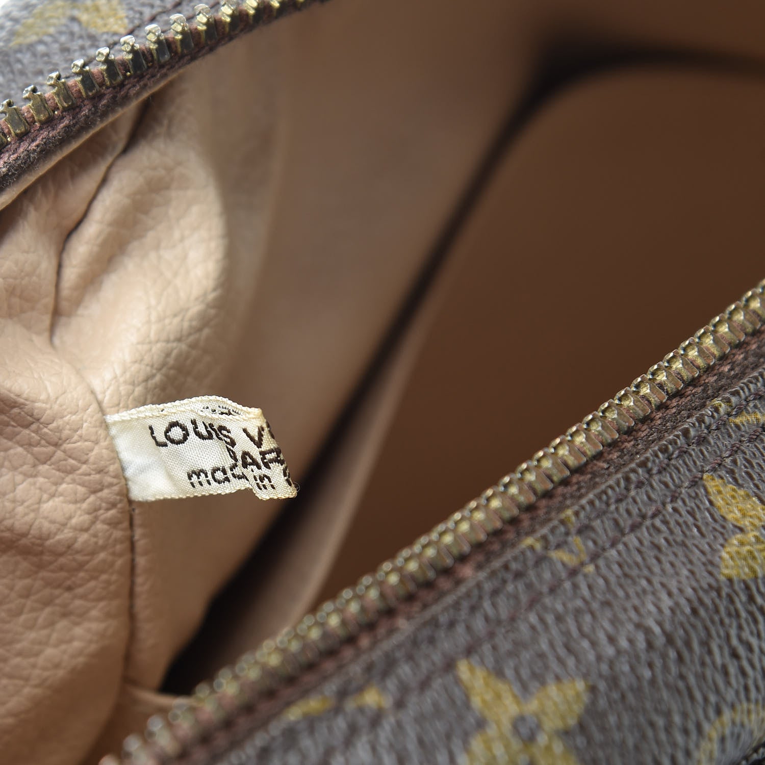 Louis Vuitton Monogram Trousse Toilette 28 7 of 8