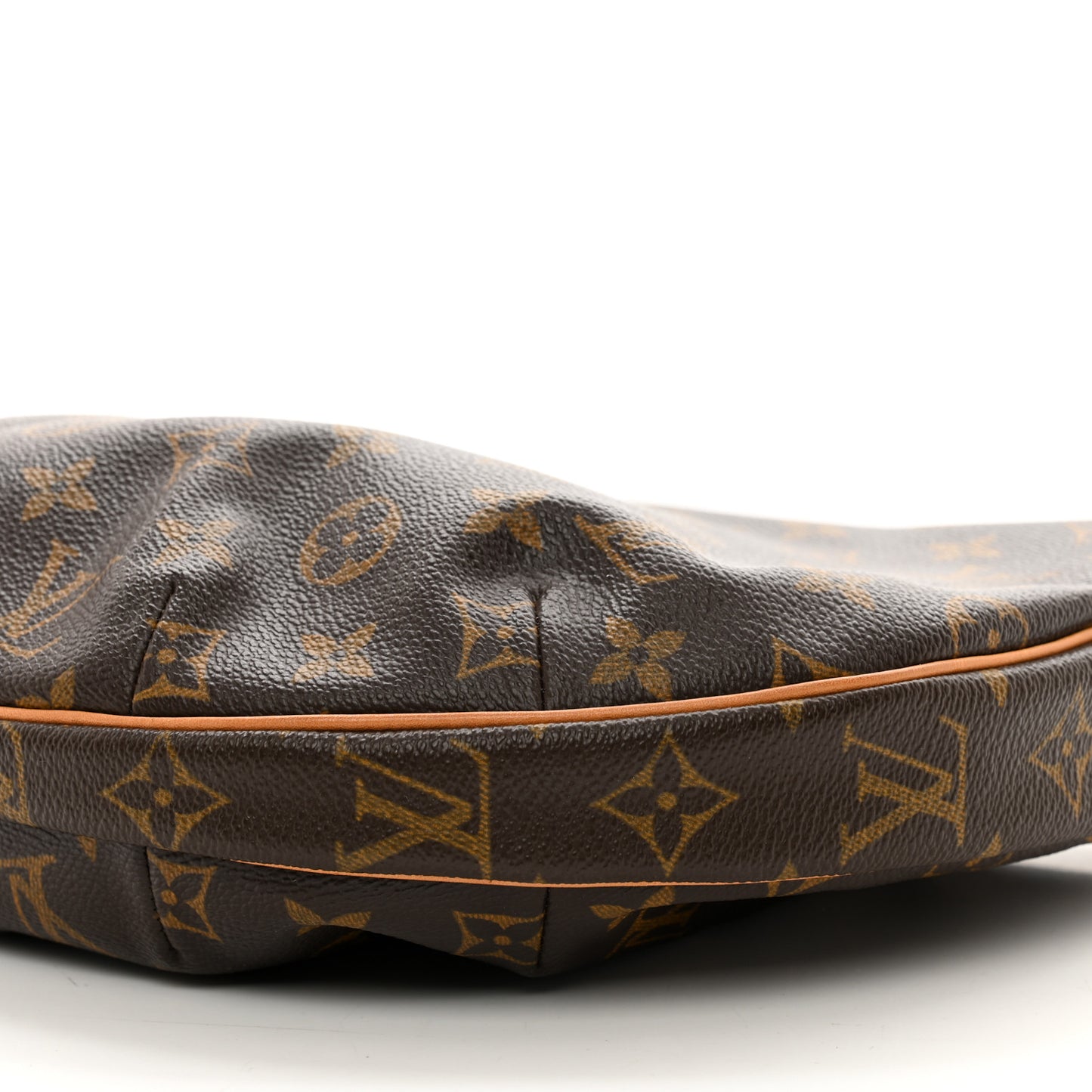 LOUIS VUITTON Monogram Croissant MM