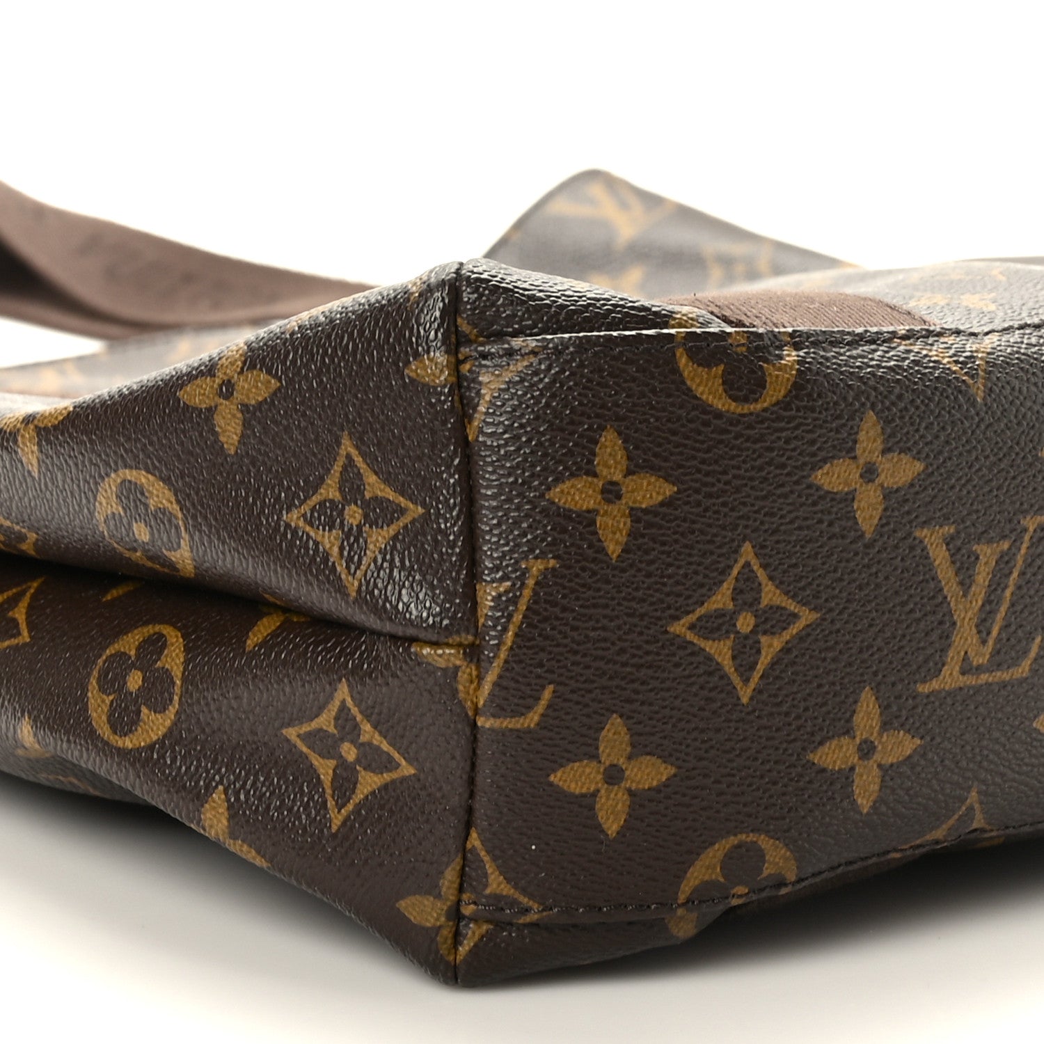Louis Vuitton Monogram Cabas Beaubourg 7 of 8