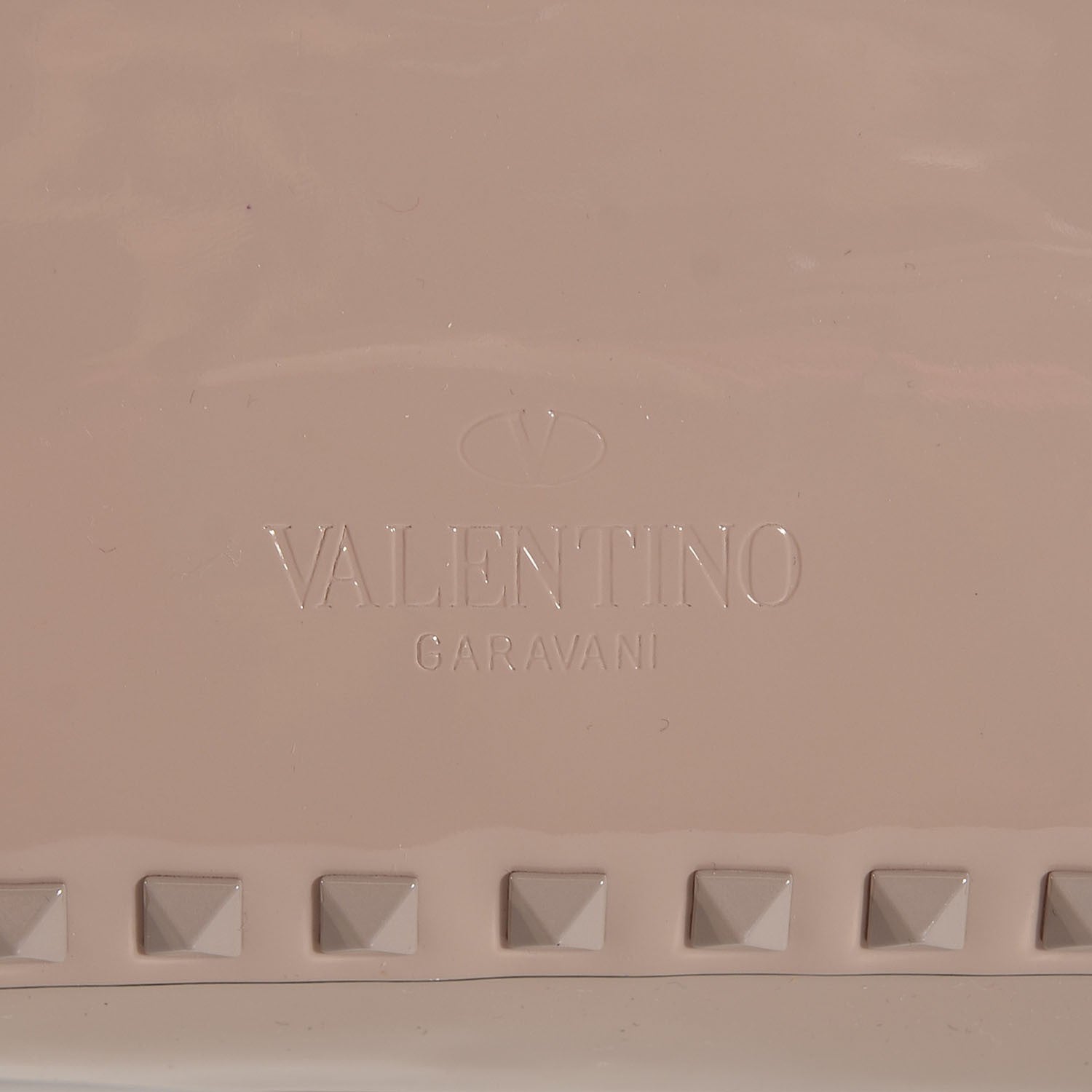 Valentino Garavani Patent Medium Punkouture Rockstud Tote Poudre 8 of 8