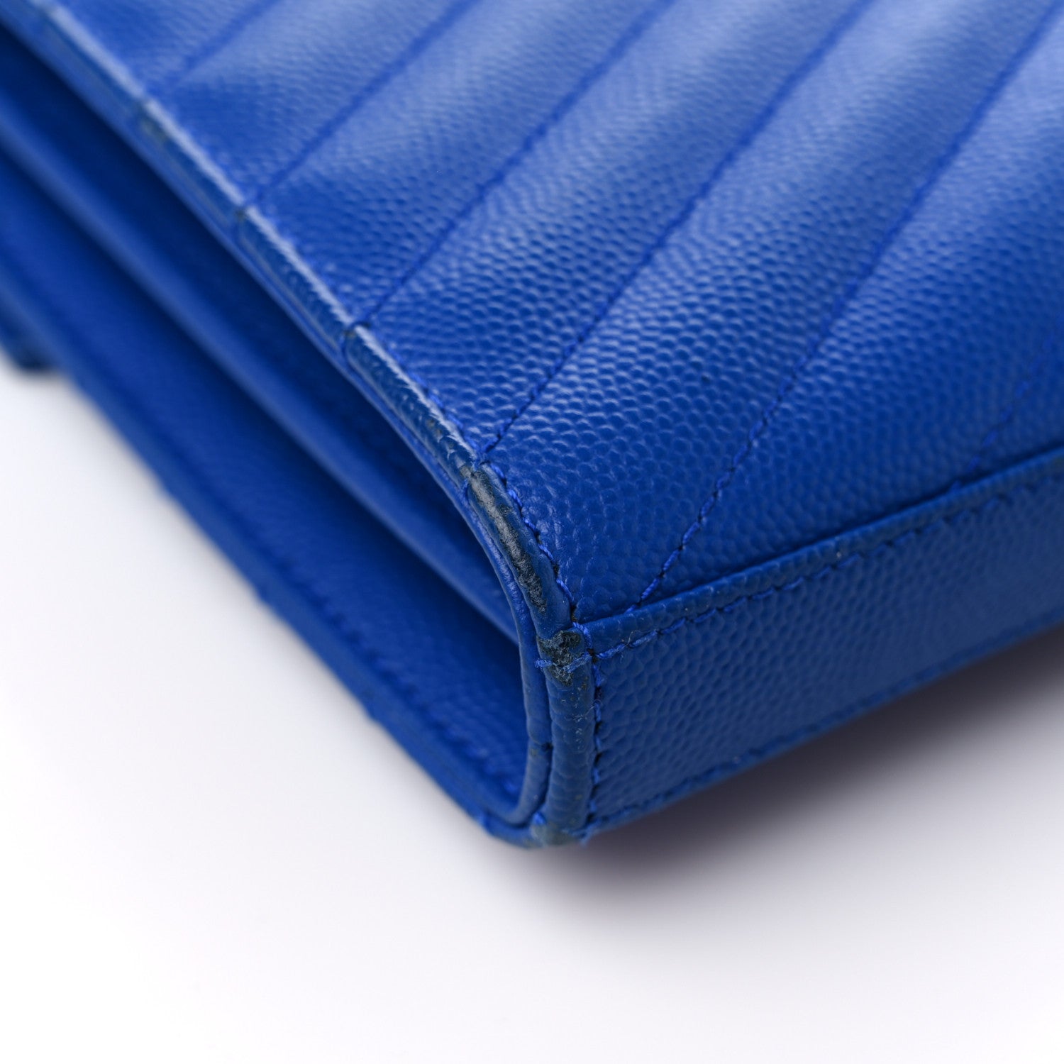 Saint Laurent Grain De Poudre Matelasse Chevron Monogram Chain Wallet Blue Majorelle 9 of 13