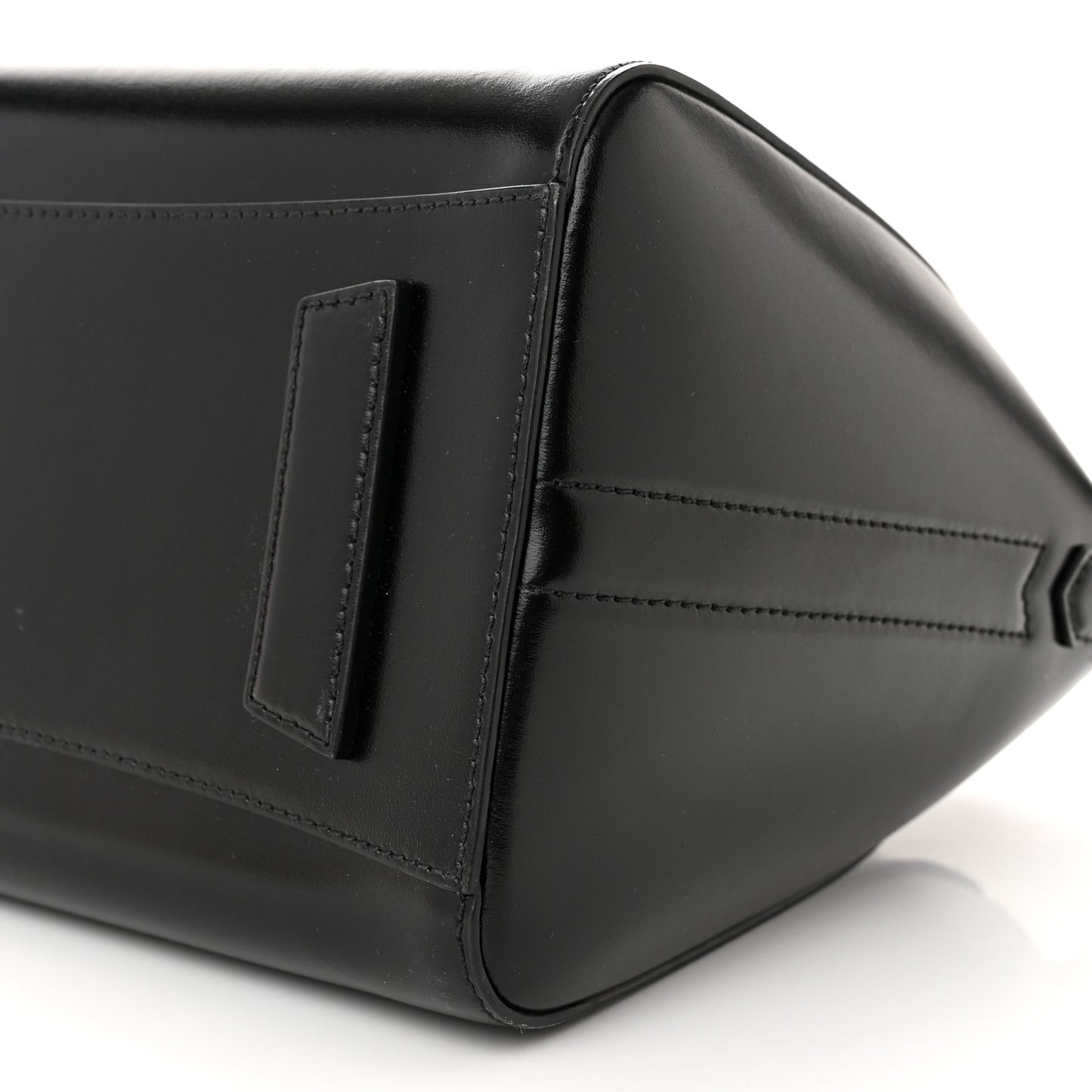 Shiny Lord Calfskin Small Antigona Black