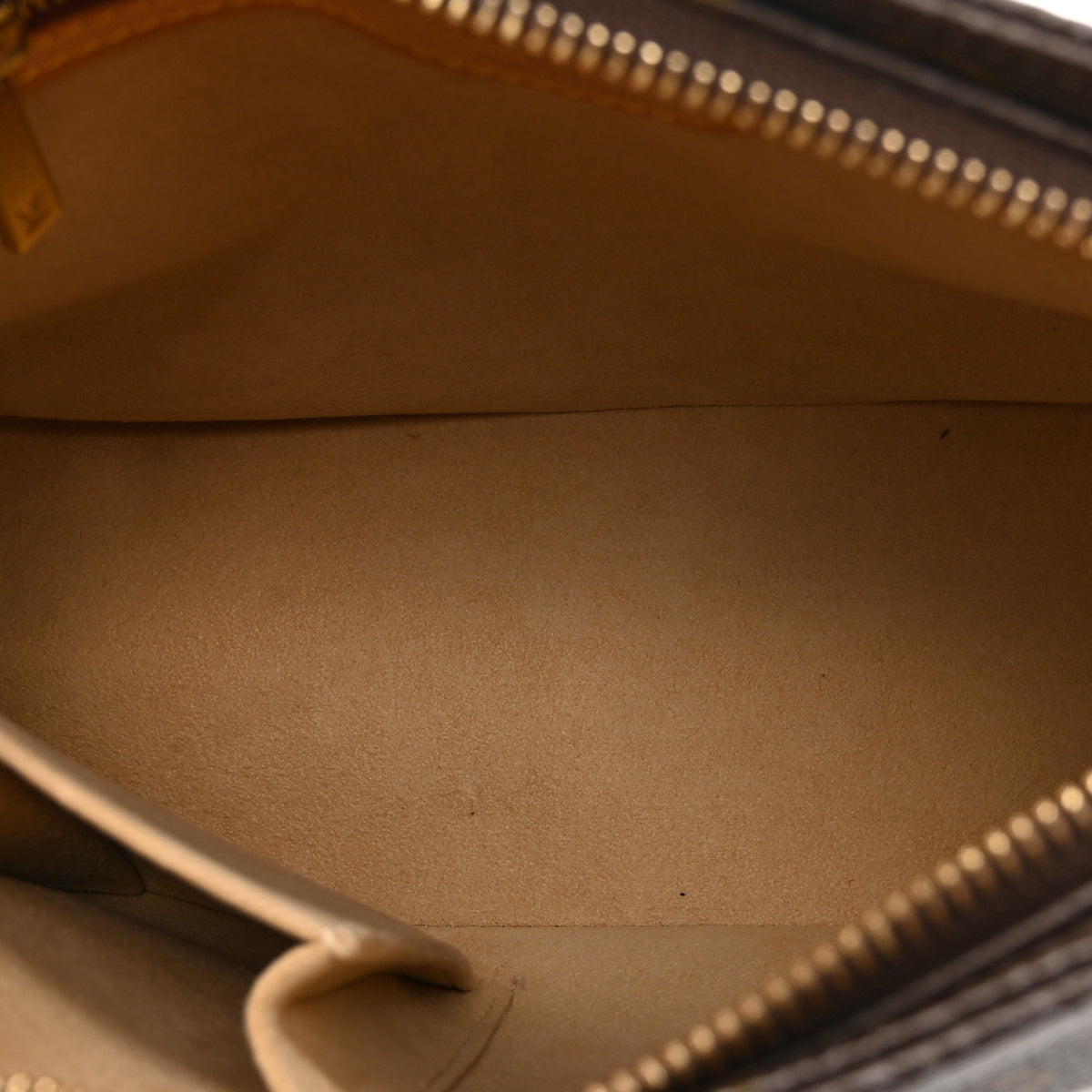 Louis Vuitton Monogram Looping MM 5 of 10