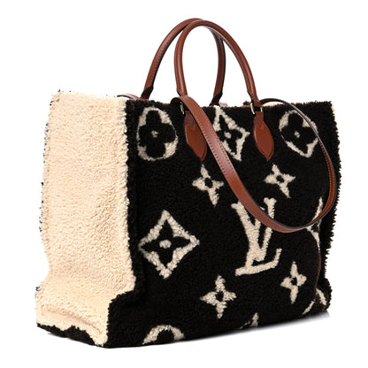 Louis Vuitton Shearling Monogram Giant Teddy Onthego GM Black White 4 of 12