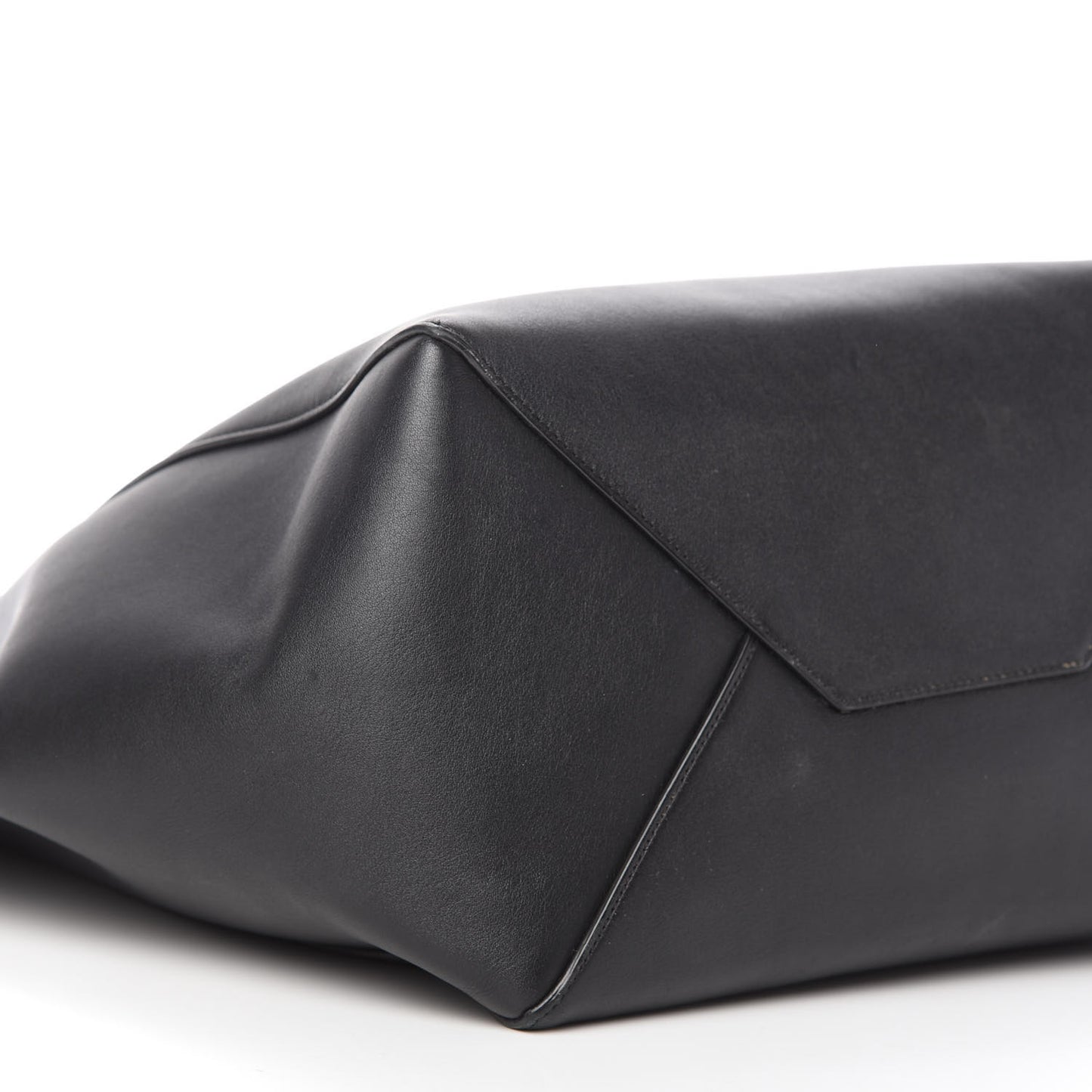 Smooth Calfskin Small Belt Cabas Phantom Black
