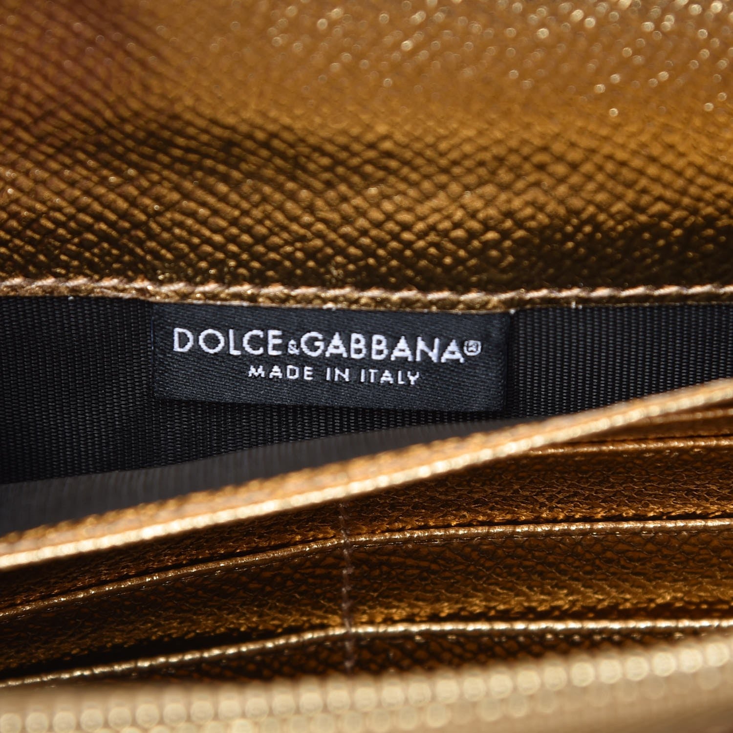 Dolce & Gabbana Dauphine Heart DG Shoulder Bag Gold 6 of 7