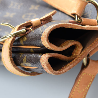 Louis Vuitton Monogram Batignolles Vertical 15 of 31