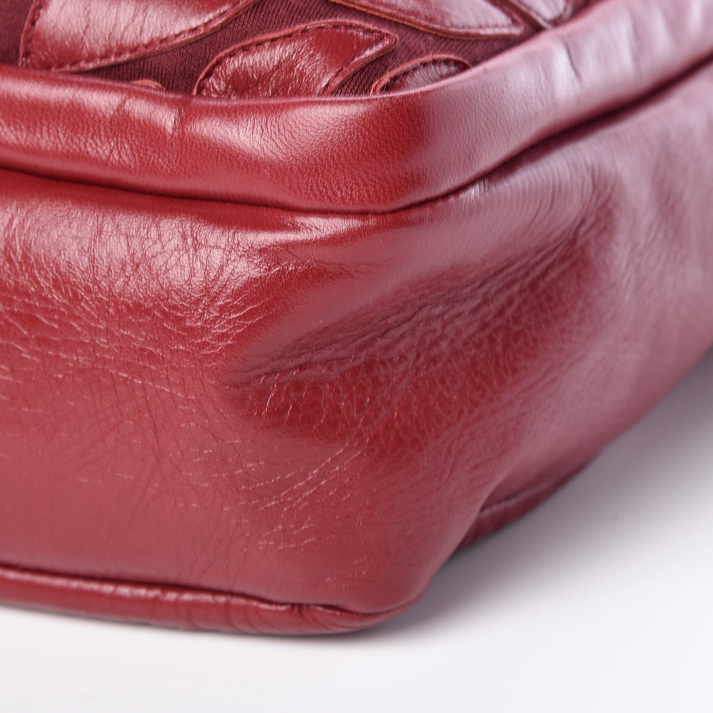 Lambskin Jersey Scales Camera Case Bordeaux