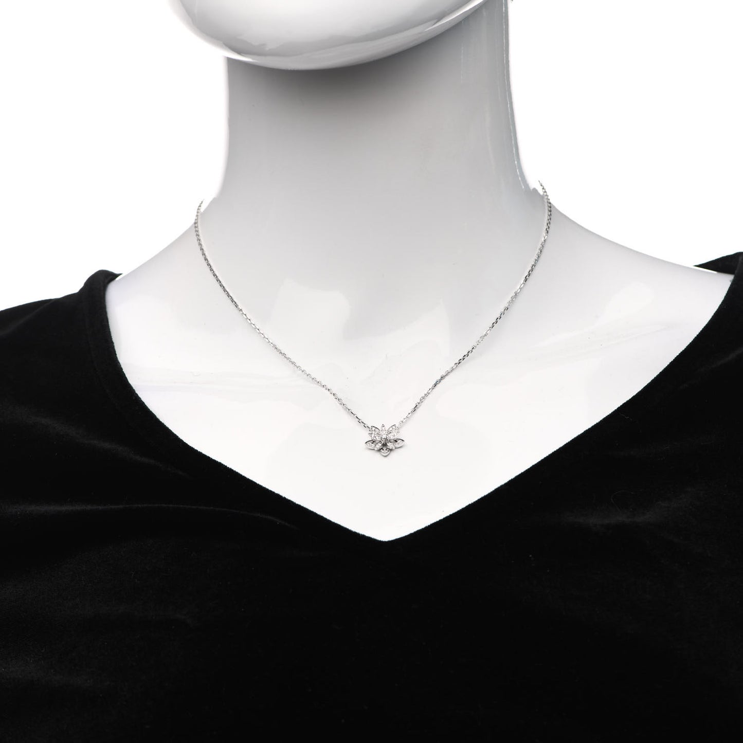 18K White Gold Diamond Mini Lotus Pendant Necklace