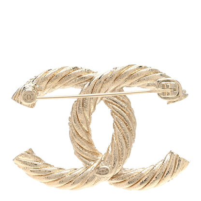 Chanel Twisted CC Brooch Gold 3 of 4