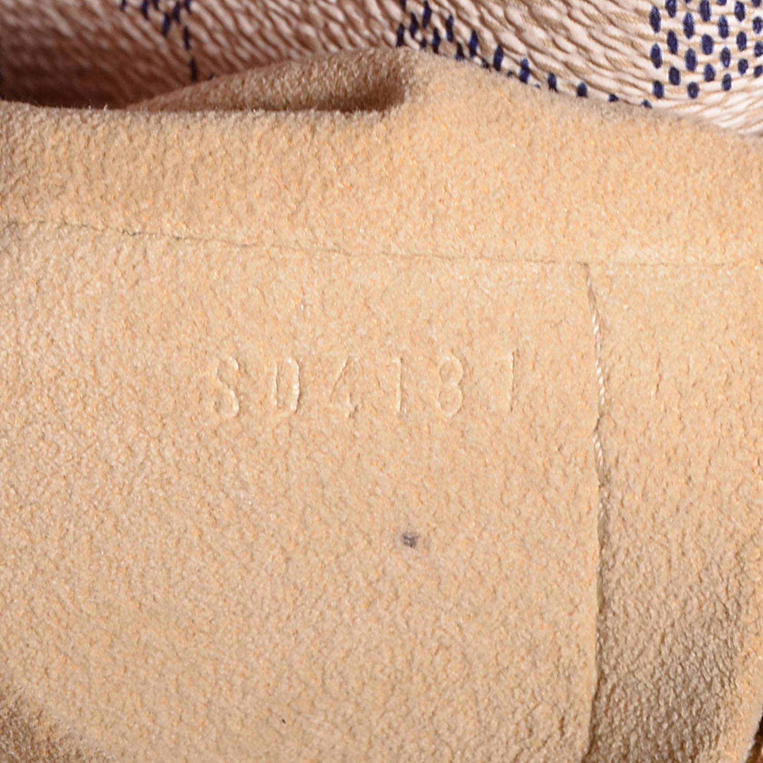 Louis Vuitton Damier Azur Artsy MM 7 of 7