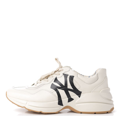 Gucci X MLB Calfskin NY Yankees Mens Rhyton Sneakers 9 Mystic White 1 of 10