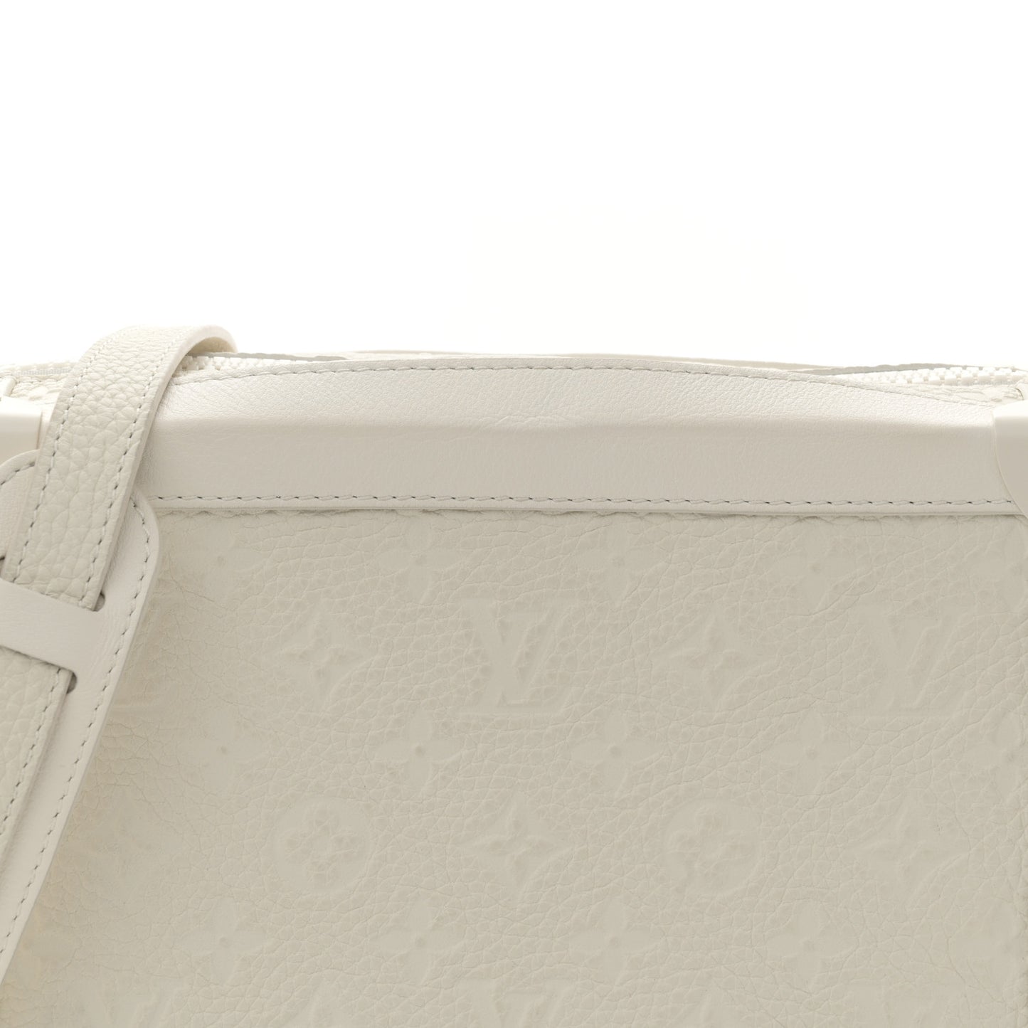 Taurillon Monogram Solar Ray Soft Trunk Powder White