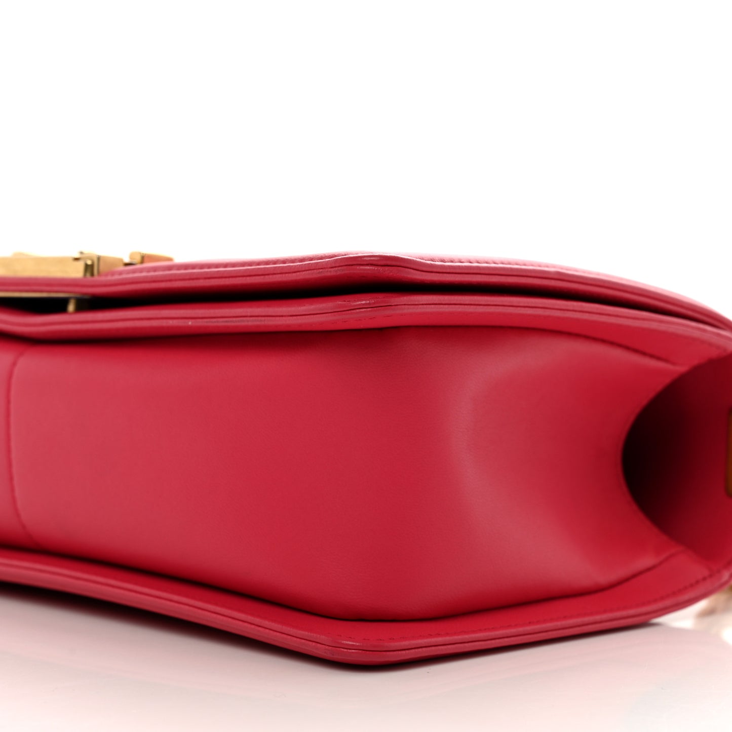 Lambskin Quilted Medium Boy Flap Fuchsia