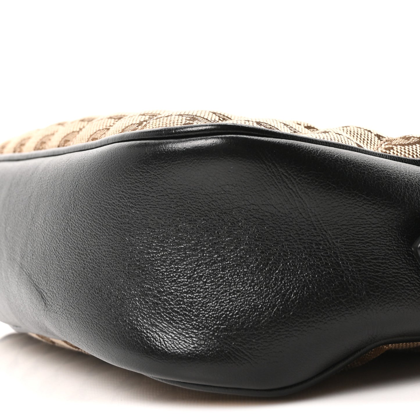 Monogram Matelasse Diagonal Small GG Marmont Chain Shoulder Bag Beige Black