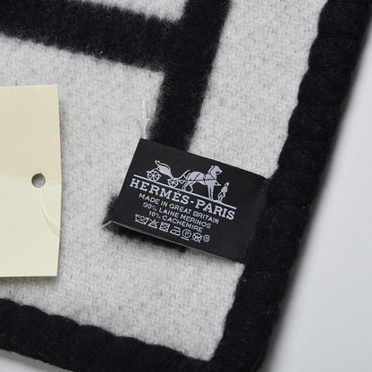 Hermes Wool Cashmere Avalon III Blanket Ecru Gris Fonce 4 of 4