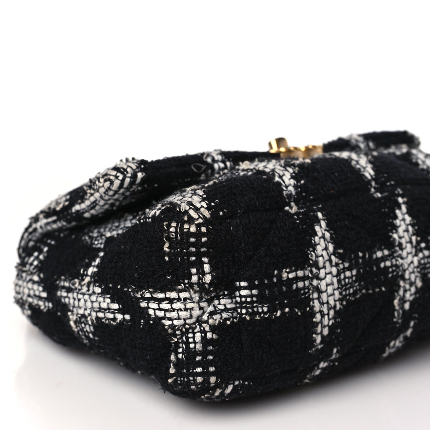 Chanel Tweed Houndstooth Quilted Medium Chanel 19 Flap Black White 8 of 9