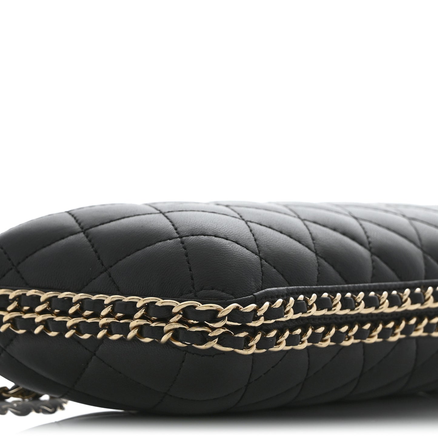 Lambskin Quilted Chain Around Clutch Black