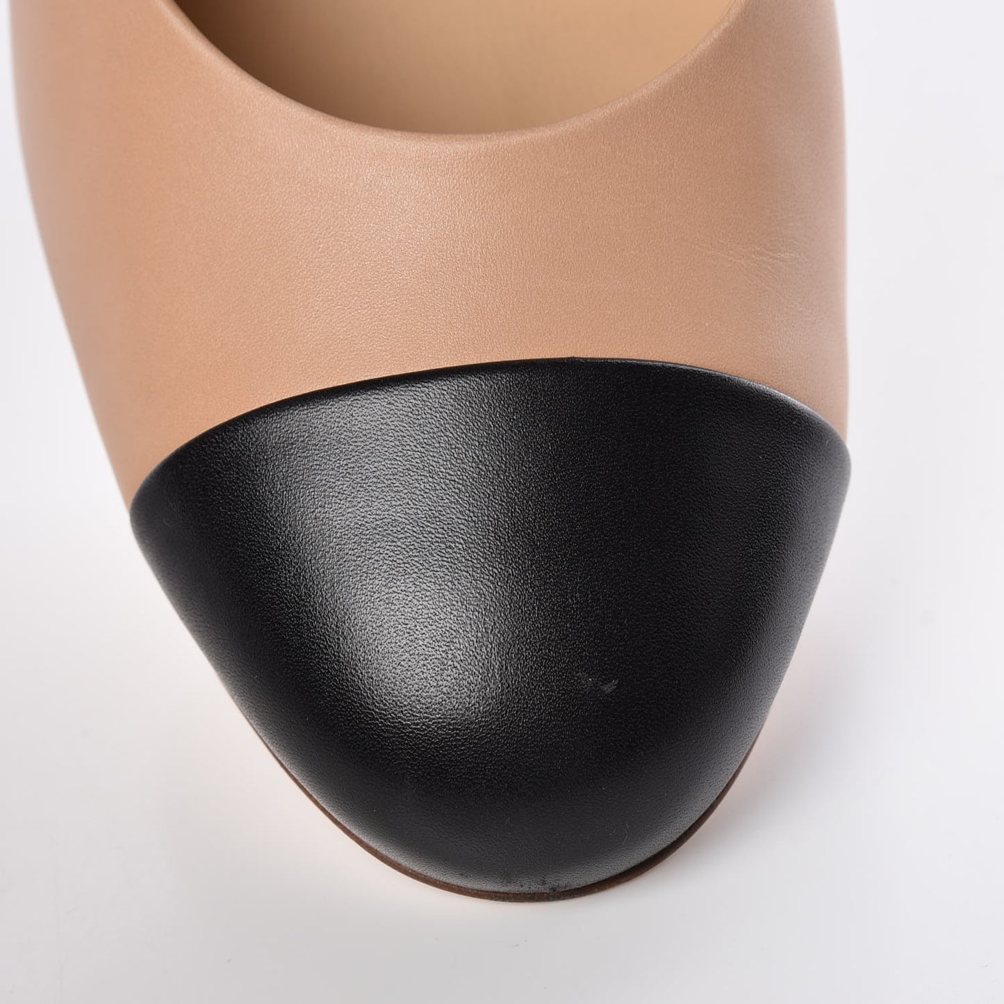 Lambskin Cap Toe Pumps 40 Beige Black
