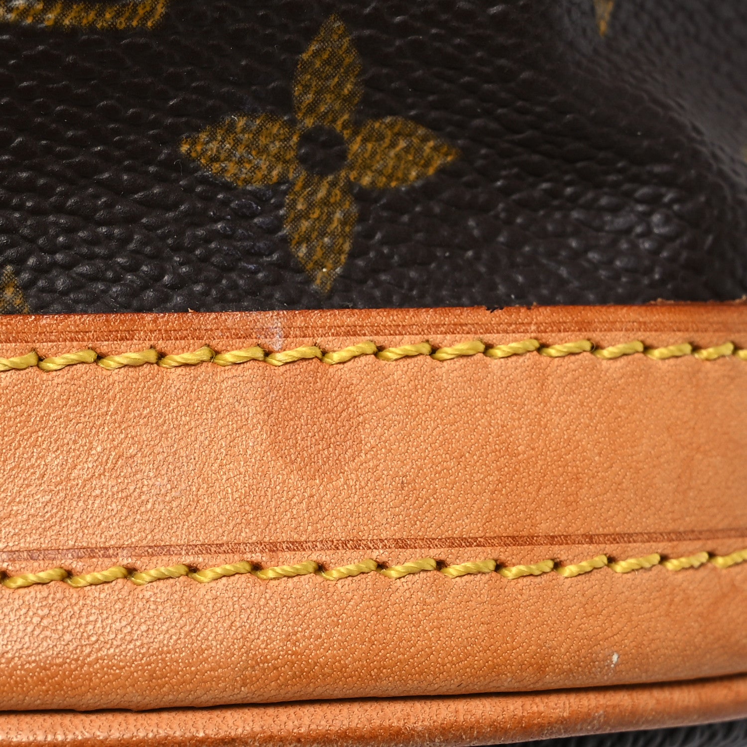 Louis Vuitton Monogram Petit Bucket 23 12 of 14