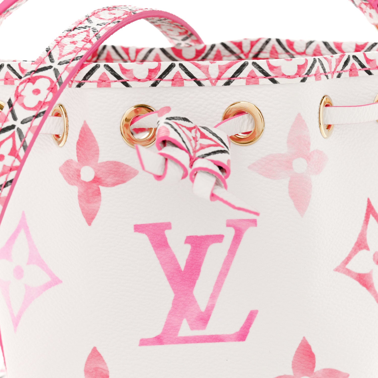 Louis Vuitton Monogram Giant By The Pool Nano Noe Rose 1805568