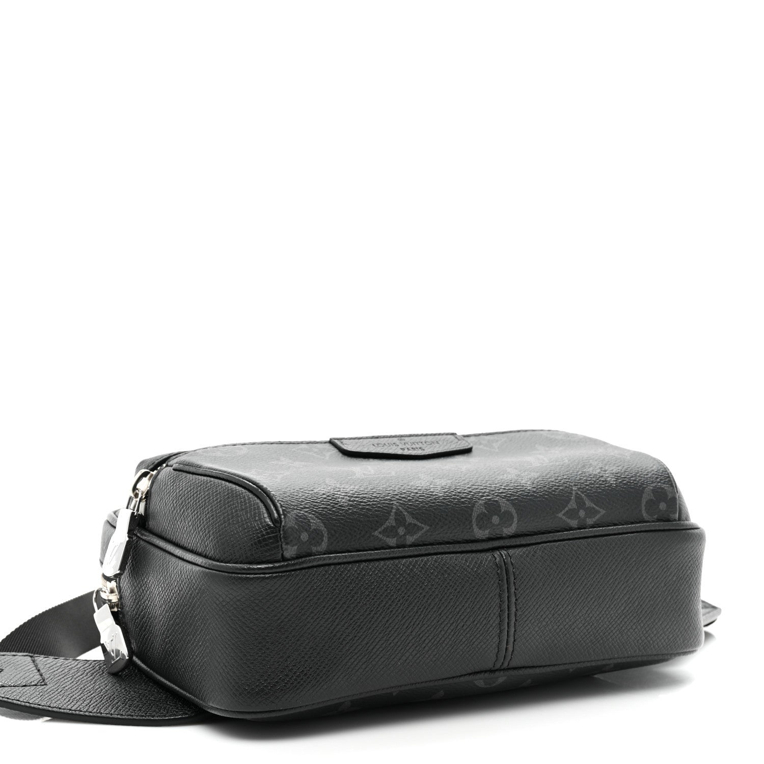 Louis Vuitton Taiga Monogram Outdoor Bumbag Black 10 of 15