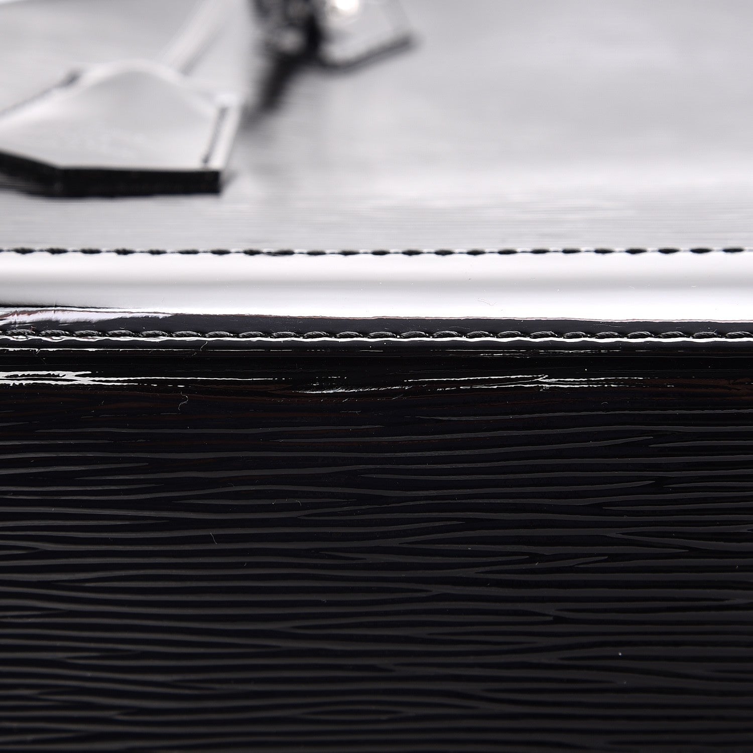 Louis Vuitton Electric Epi Alma GM Black 7 of 11