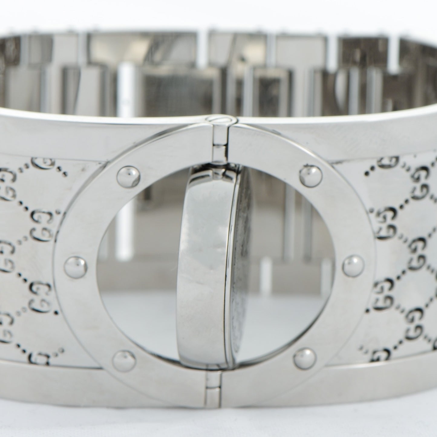 Stainless Steel Diamond Bezel Mother of Pearl 33mm Twirl Quartz Watch