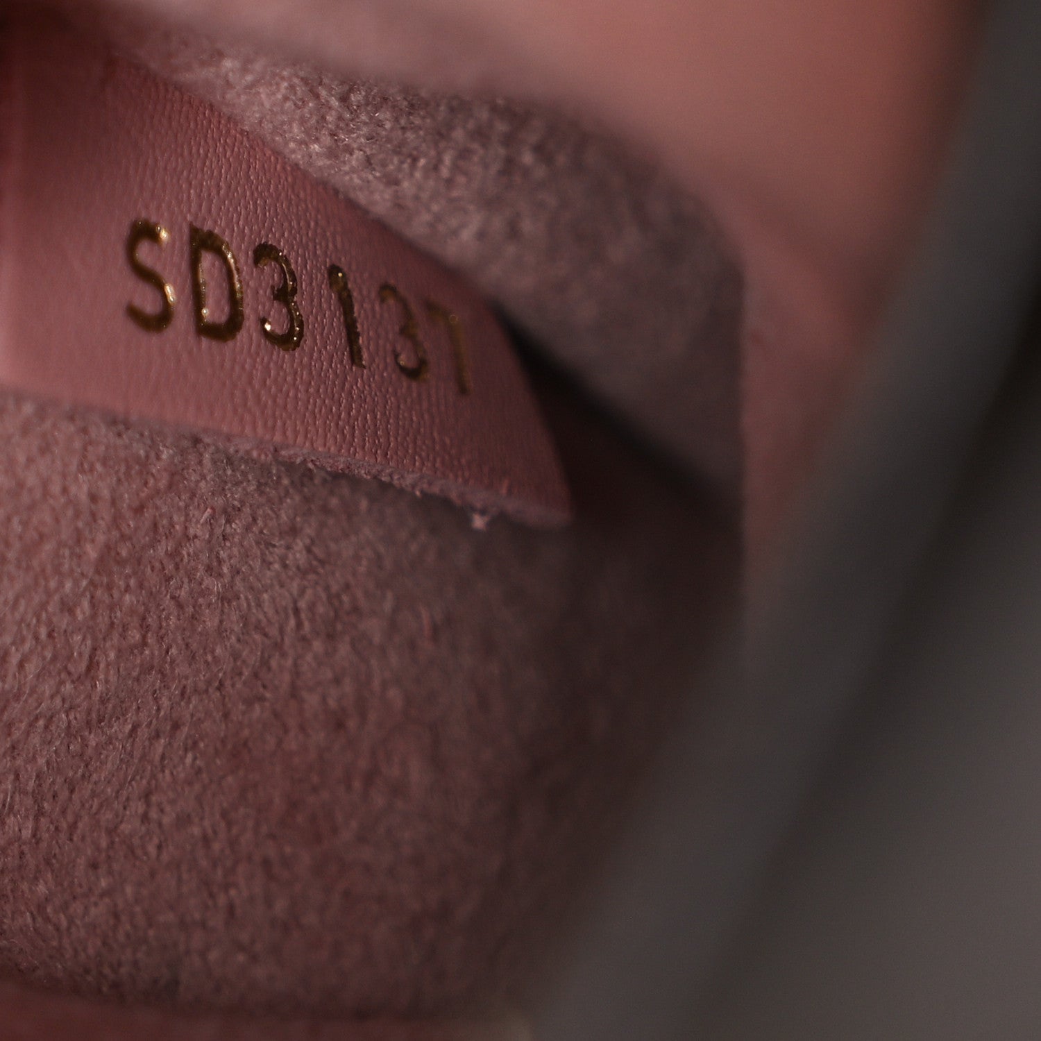 Louis Vuitton Monogram Neonoe MM Rose Poudre 8 of 11