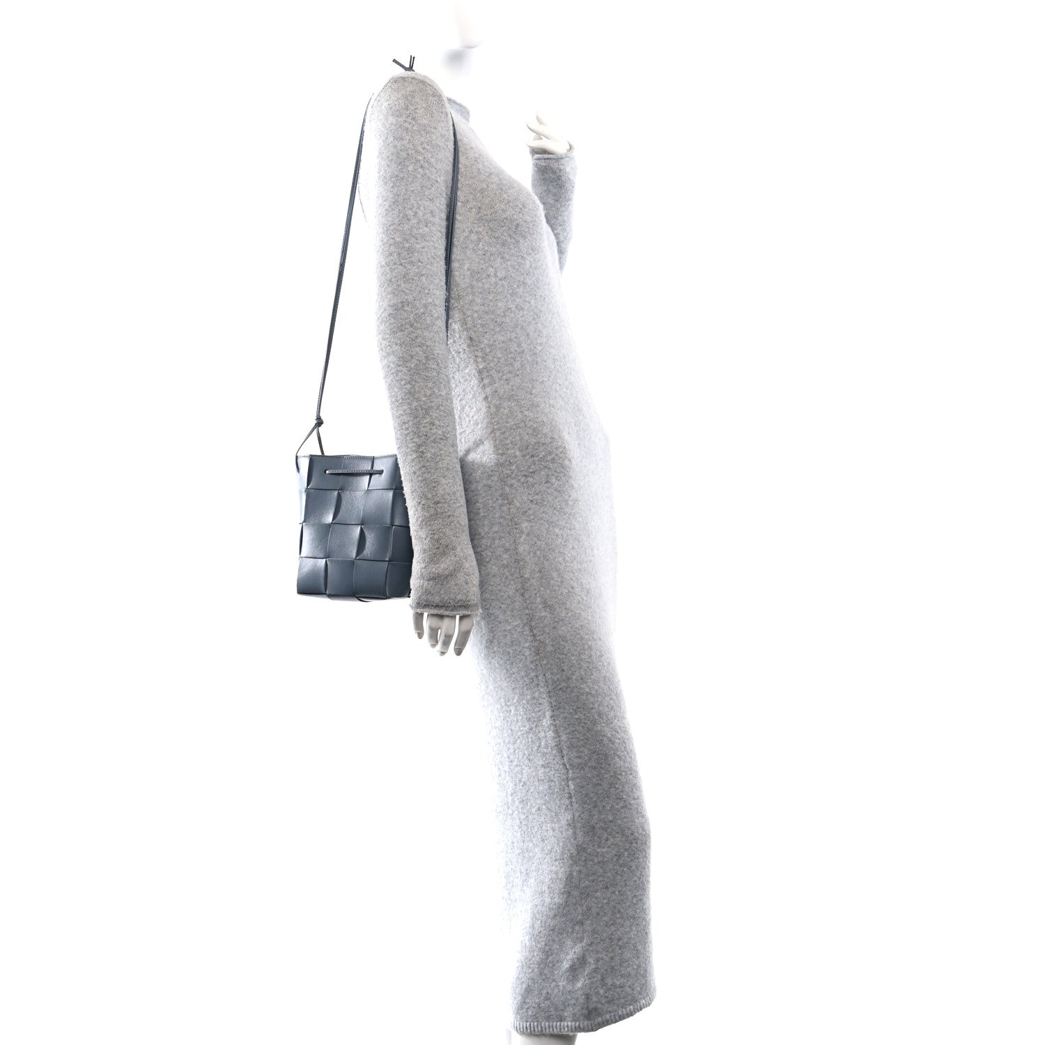 Bottega Veneta Nappa Maxi Intrecciato Small Cassette Bucket Bag Thunder 2 of 9