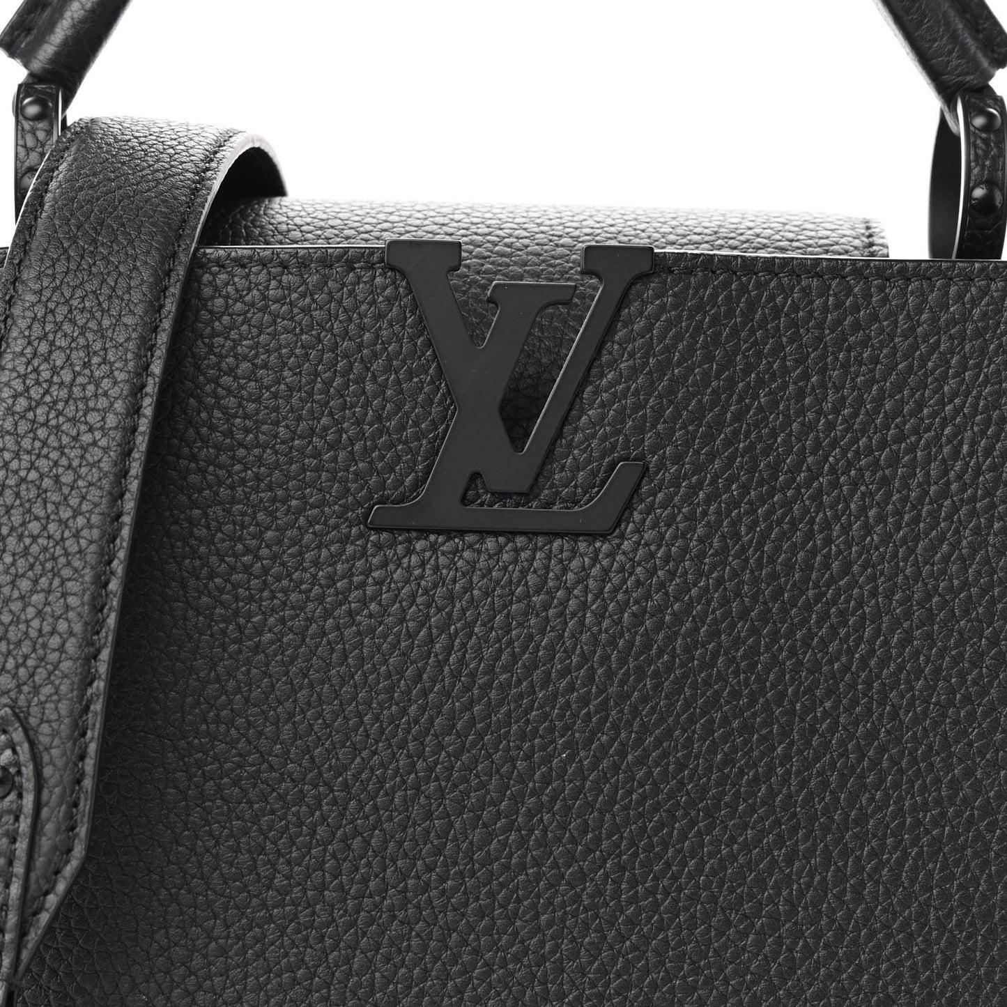 Taurillon Capucines BB Matte Black