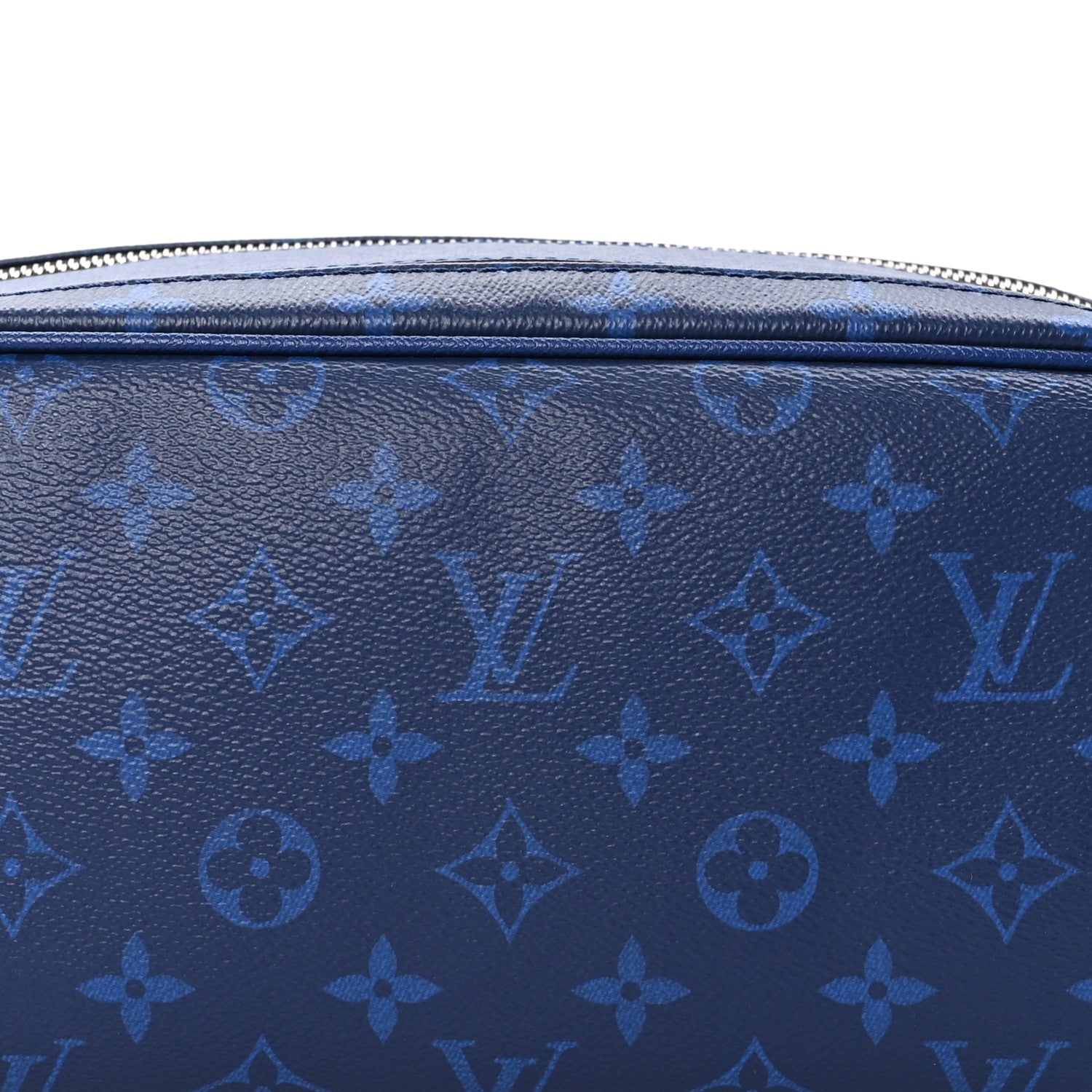 Louis Vuitton LOUIS VUITTON Taigarama Dopp Kit Toilet Pouch Cobalt 7 of 11