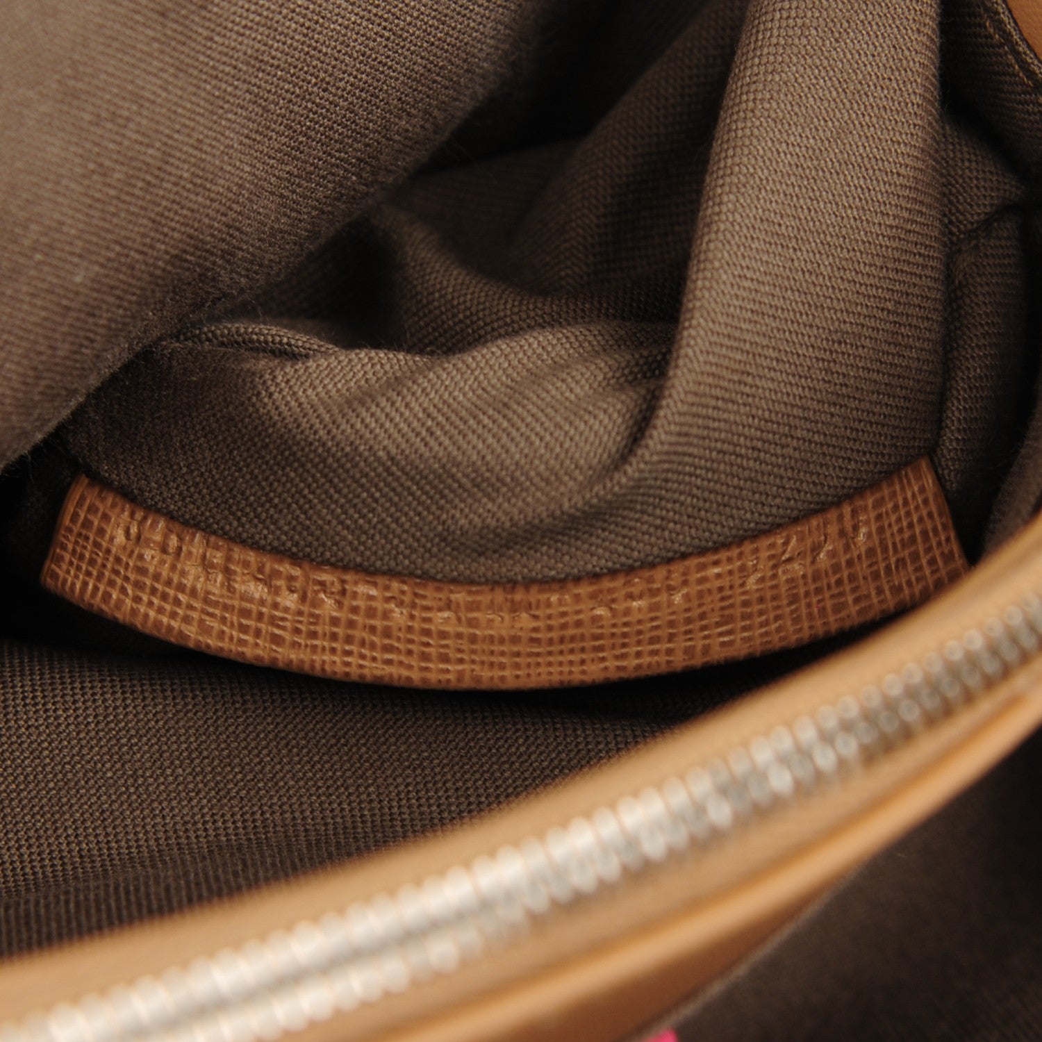 Fendi Vitello Elite Light Bulb Charm Petite 2Jours Tote Cuoio 7 of 8