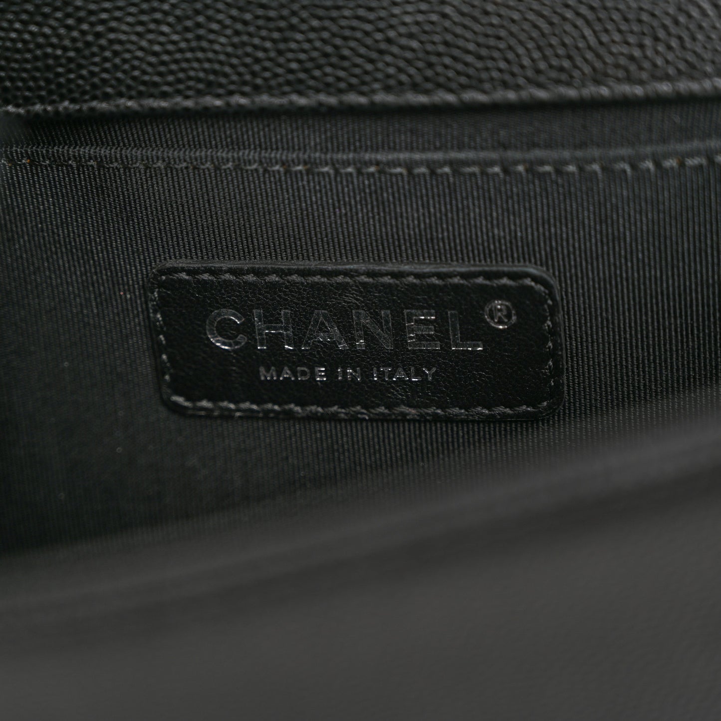 Caviar Chevron Quilted Small Boy Flap Black
