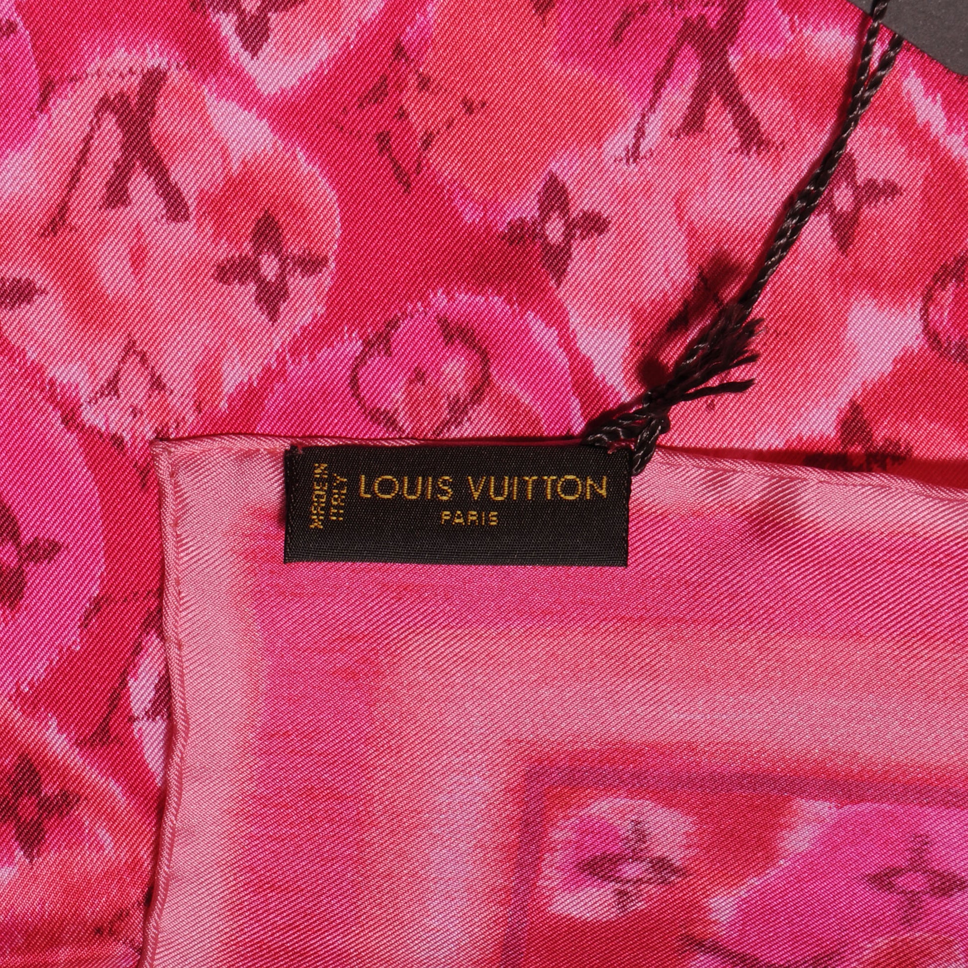 Louis Vuitton Silk Monogram Ikat Summer Square Scarf Rose Indien 4 of 5