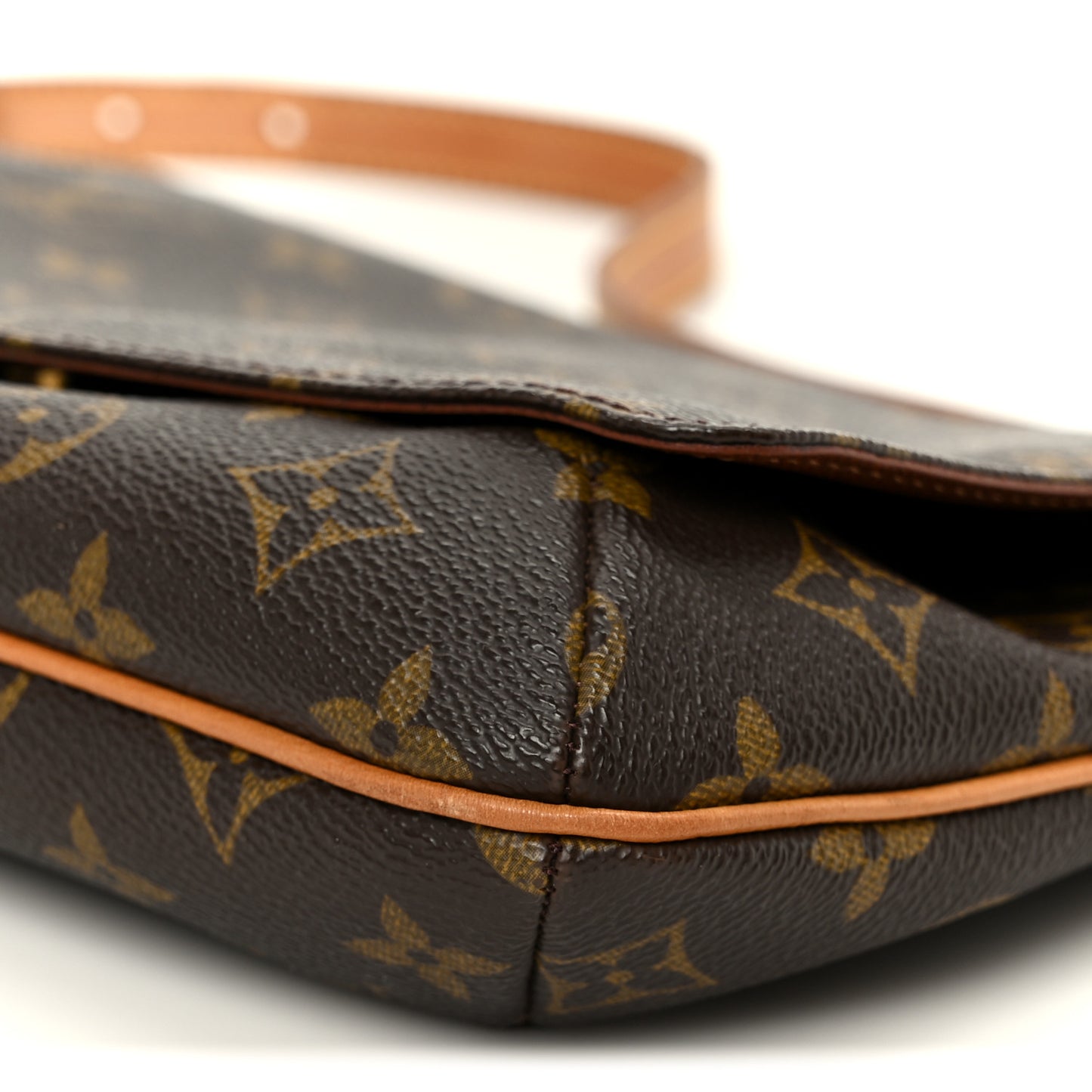 Monogram Musette Tango