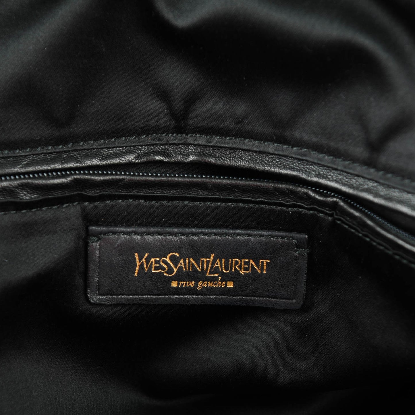 Calfskin Oversized Muse Black