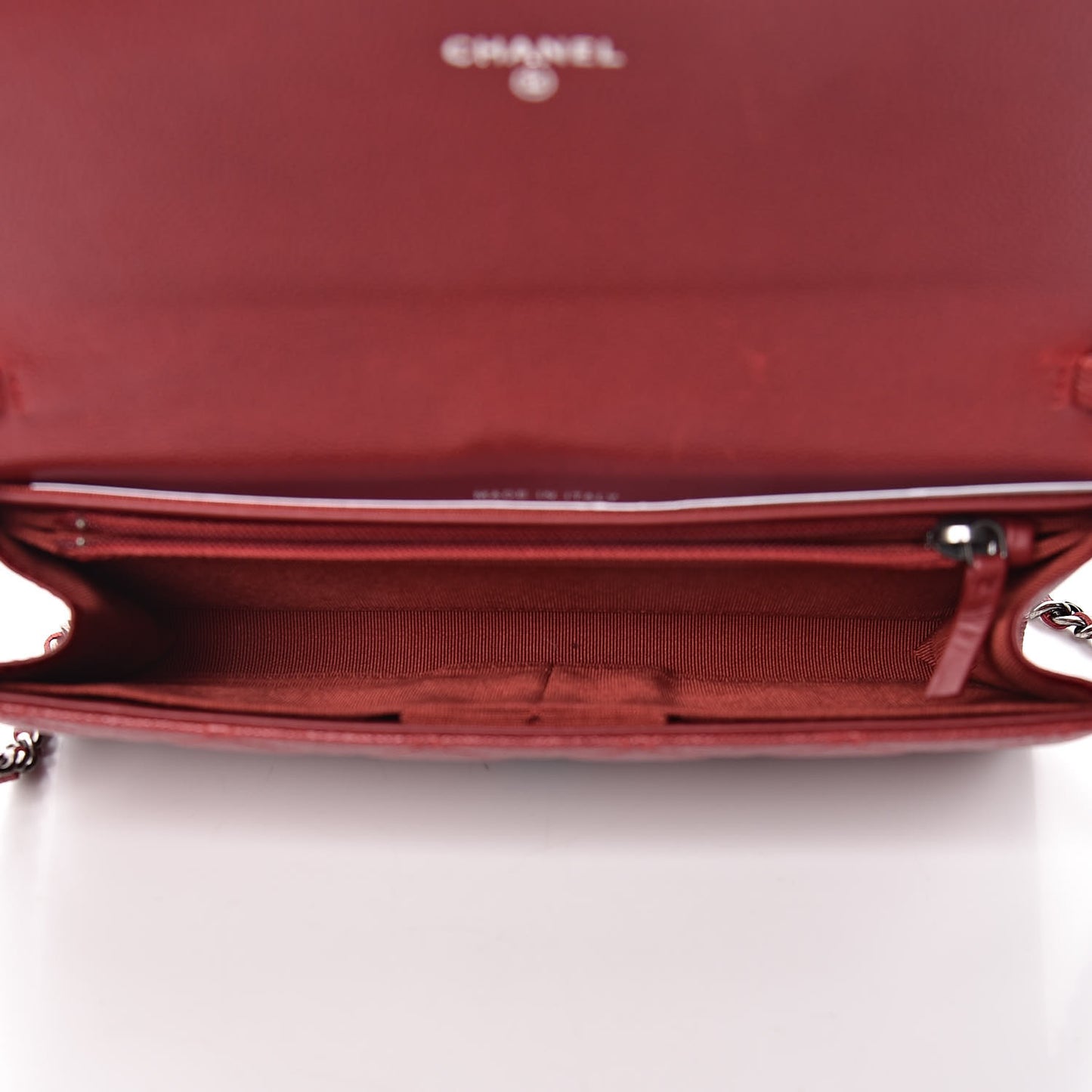 Caviar Quilted Wallet on Removable Chain Red